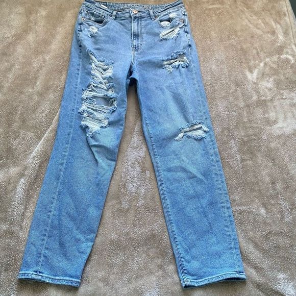 American Eagle Outfitters Denim - American Eagle Women’s Stretch Mom Jean Distressed Jeans
